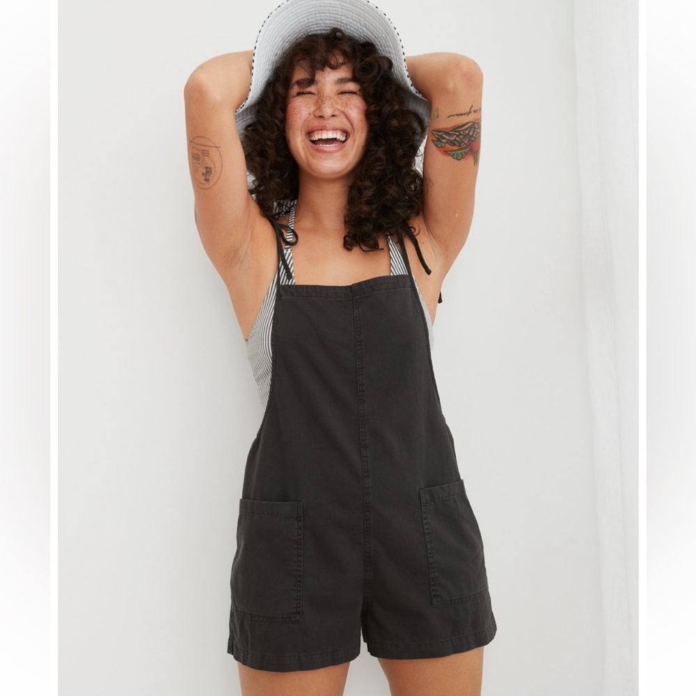 Aerie Tie Shoulder Shortall (Medium)